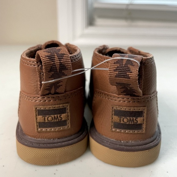 TOMS Chukka Boot Toddler/Infant size 5 - NWT - Picture 4 of 7